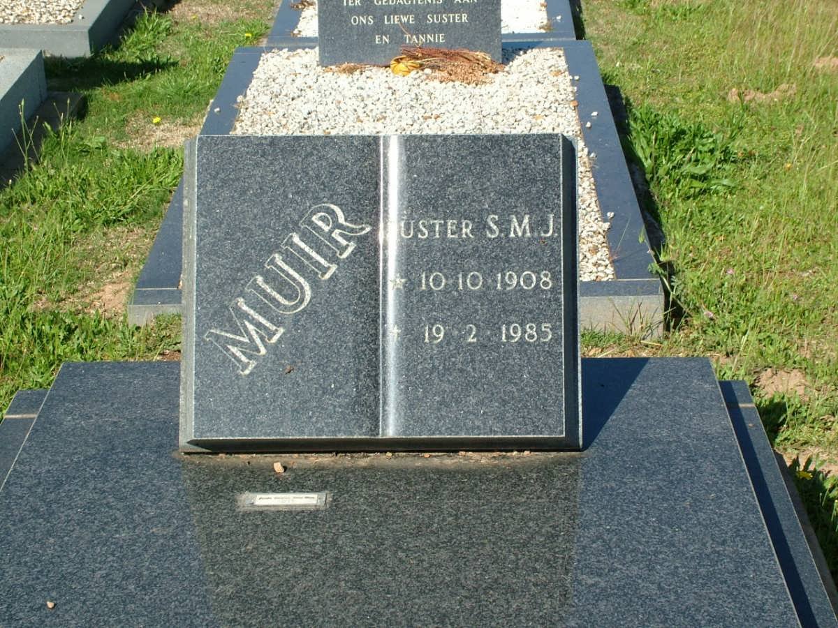 MUIR S.M.J. 1908-1985 :: MUIR Jacoba Susanna Stout 1934-2013