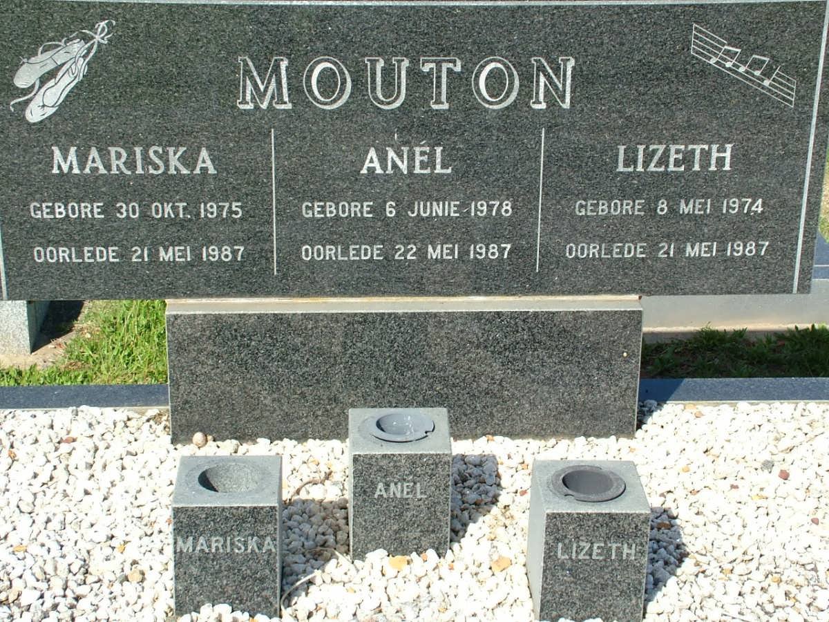 MOUTON Lizeth 1974-1987 :: MOUTON Mariska 1975-1987 :: MOUTON Anél 1978-1987