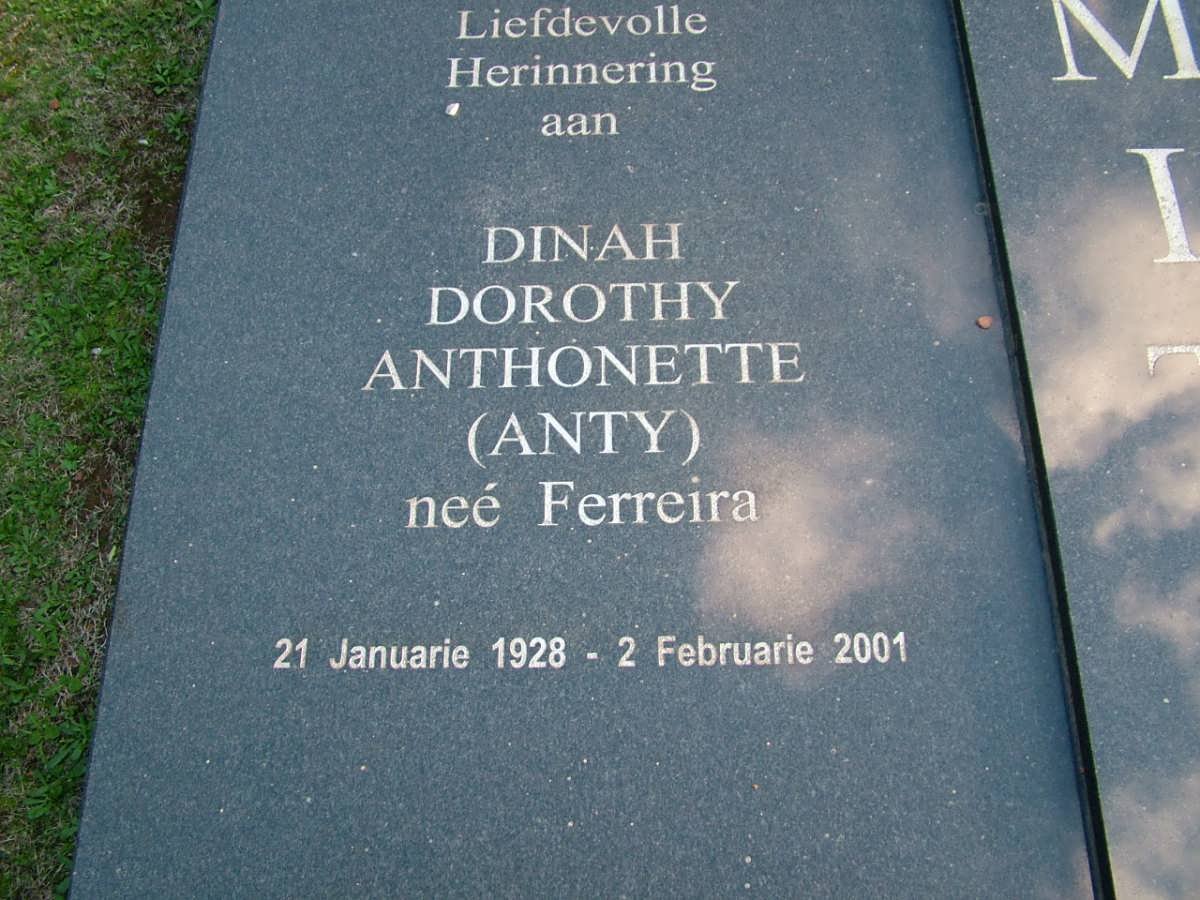 SMIT Pieter Willem 1922-2006 &amp; Dinah Dorothy Anthonette FERREIRA 1928-2001 _2