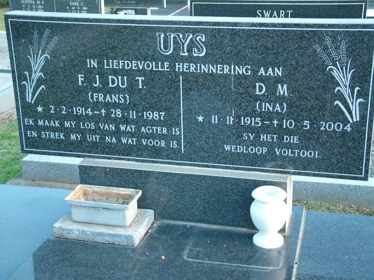 UYS F.J. du T. 1914-1987 &amp; D.M. 1915-2004
