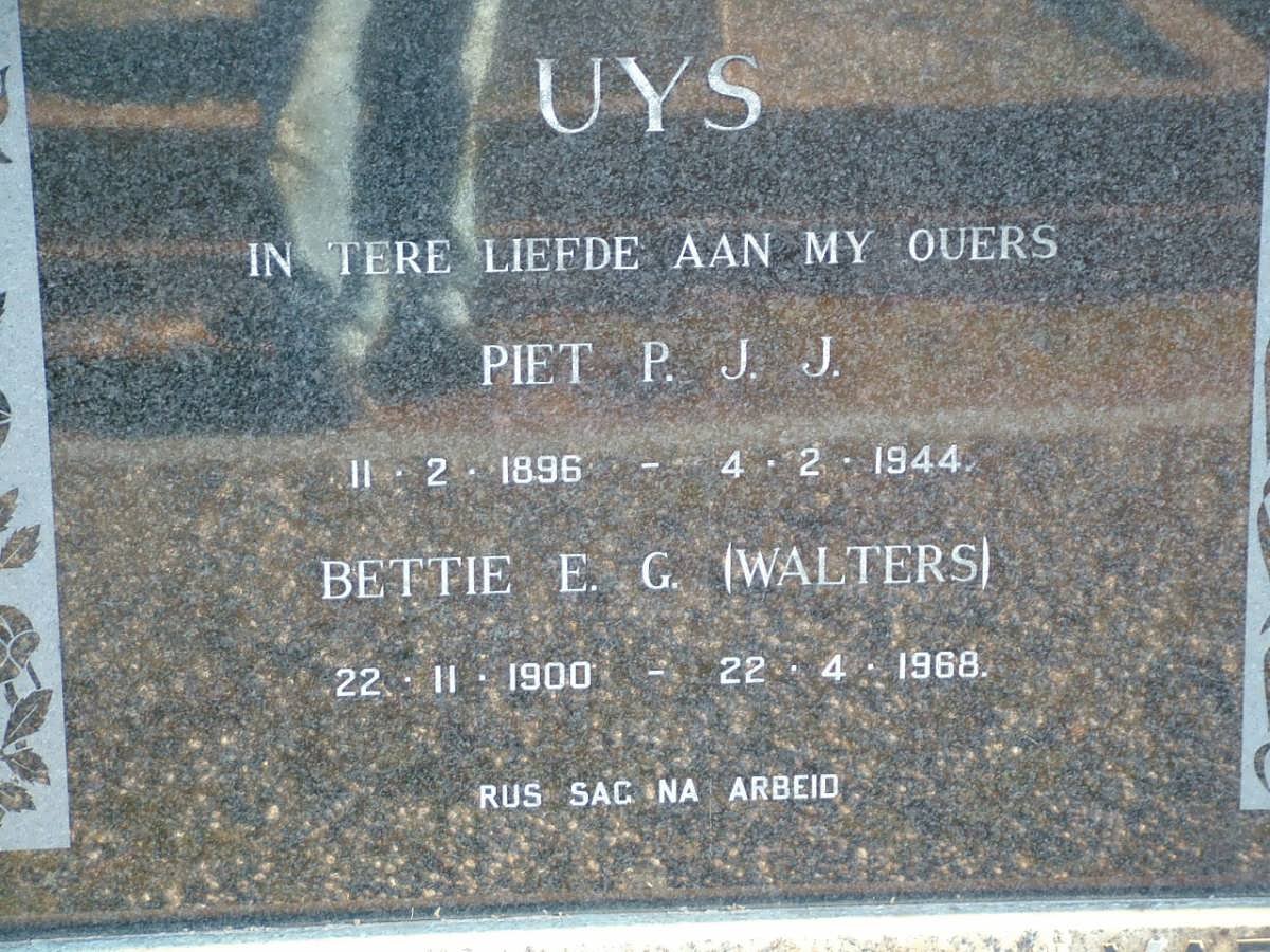 UYS P.J.J. 1896-1944 &amp; E.G. WALTERS 1900-1968