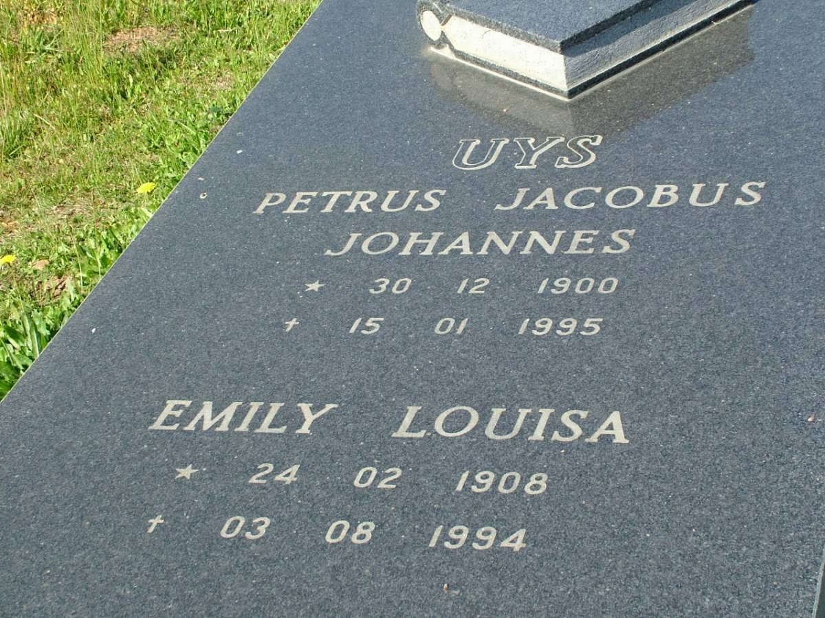 UYS Petrus Jacobus Johannes 1900-1995 &amp; Emily Louisa 1908-1994