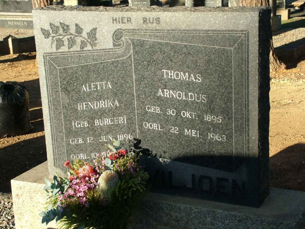 VILJOEN Thomas Arnoldus 1895-1963 &amp; Aletta Hendrika BURGER 1896-19??