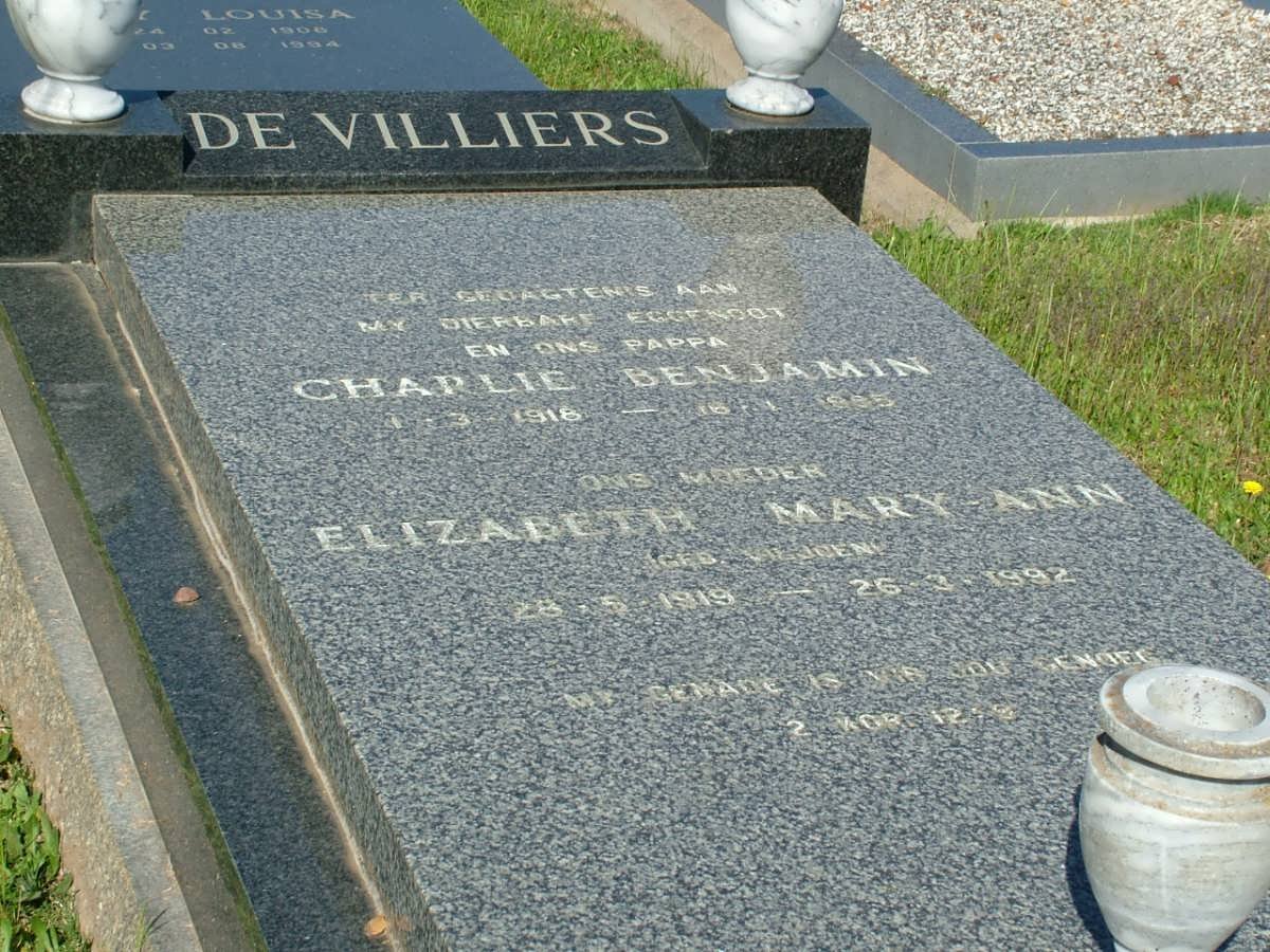 VILLIERS Charlie Benjamin, de 1918-1985 &amp; Elizabeth Mary-Ann VILJOEN 1919-1992