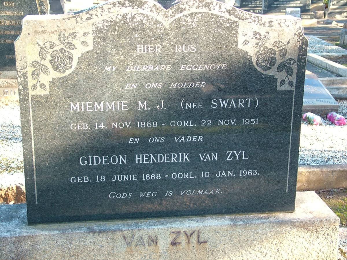 ZYL Gideon Henderik, van 1868-1963 &amp; Miemmie M.J. SWART 1868-1951