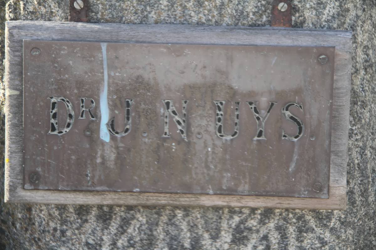 UYS J.N.