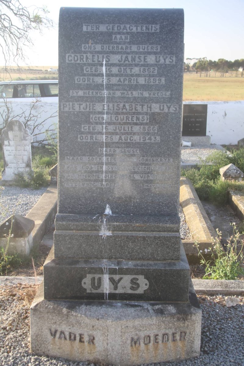UYS Cornelis Janse 1862-1899 &amp; Pietjie Elisabeth LOURENS 1866-1943