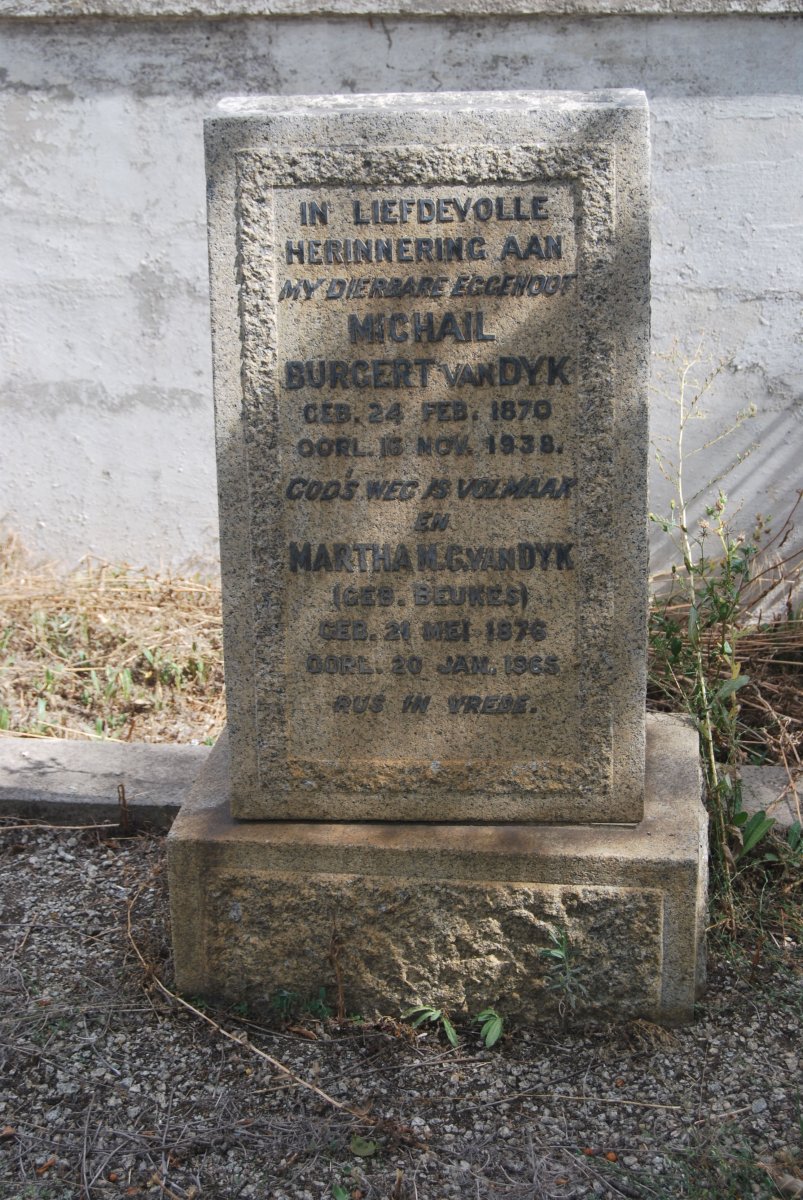 DYK Michail Burgert, van 1870-1938 &amp; Martha M.C. BEUKES 1876-1965