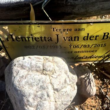 BERG Henrietta J., van der 1983-2015