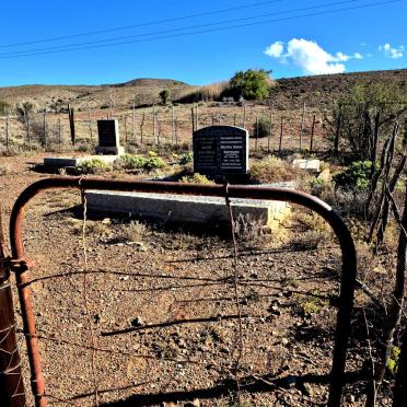 Western Cape, CALITZDORP district, Rooibergpas, Welgunst 34, farm cemetery_4