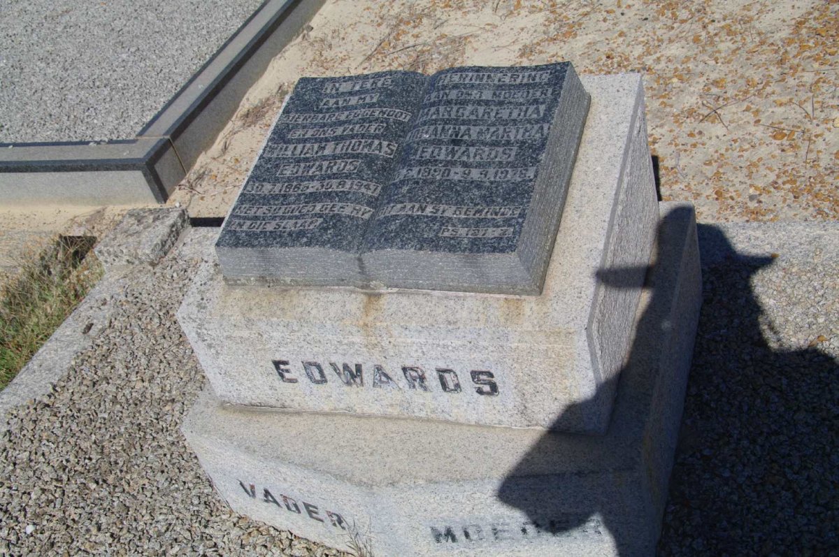 EDWARDS William Thomas 188?-1947 &amp; Margaretha Johanna Martha 1890-1978