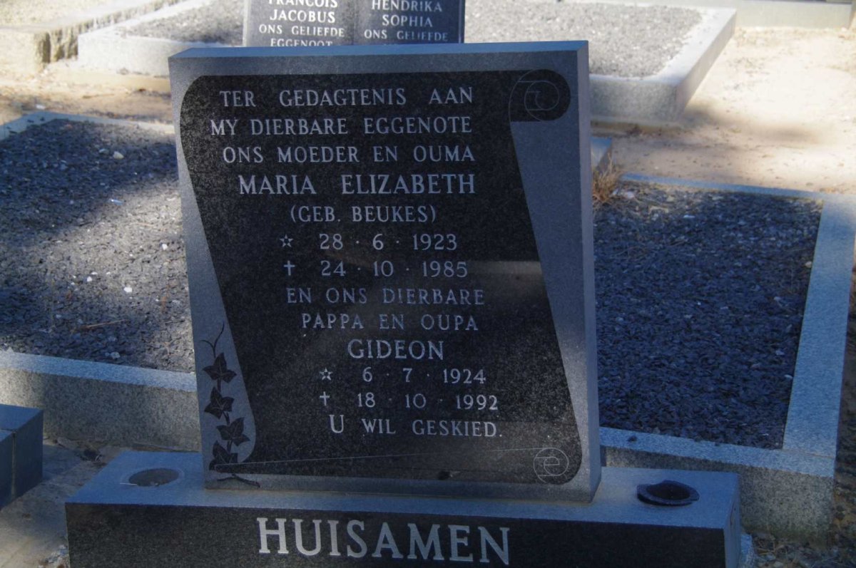 HUISAMEN Gideon 1924-1992 &amp; Maria Elizabeth BEUKES 1923-1985