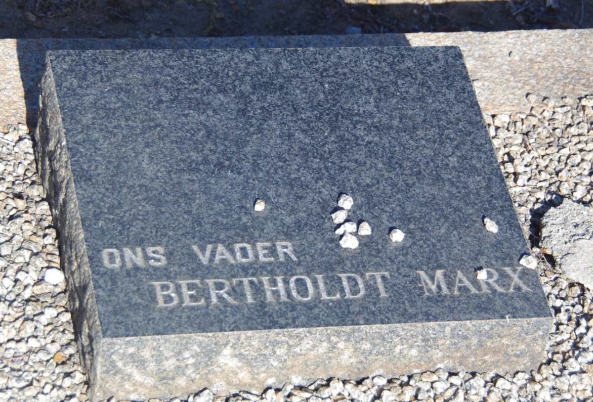 HAMMOND Anna :: MARX Berthold :: MARX Verna