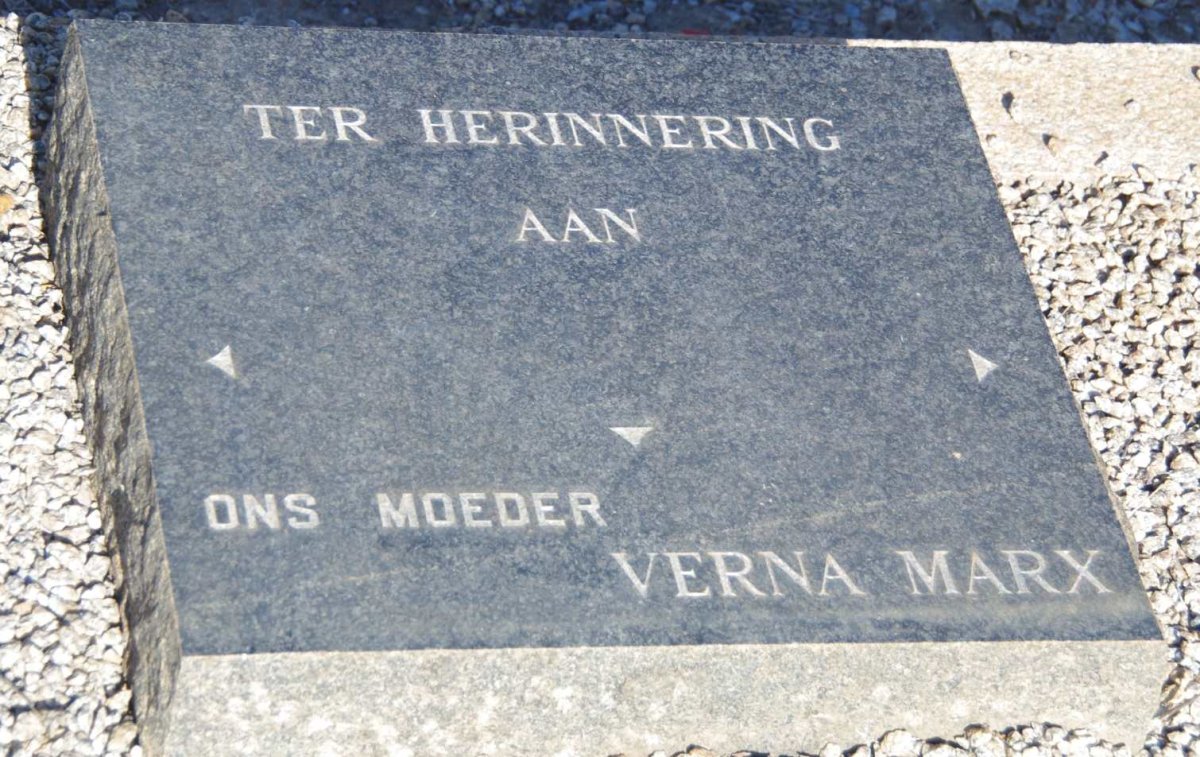 HAMMOND Anna :: MARX Berthold :: MARX Verna