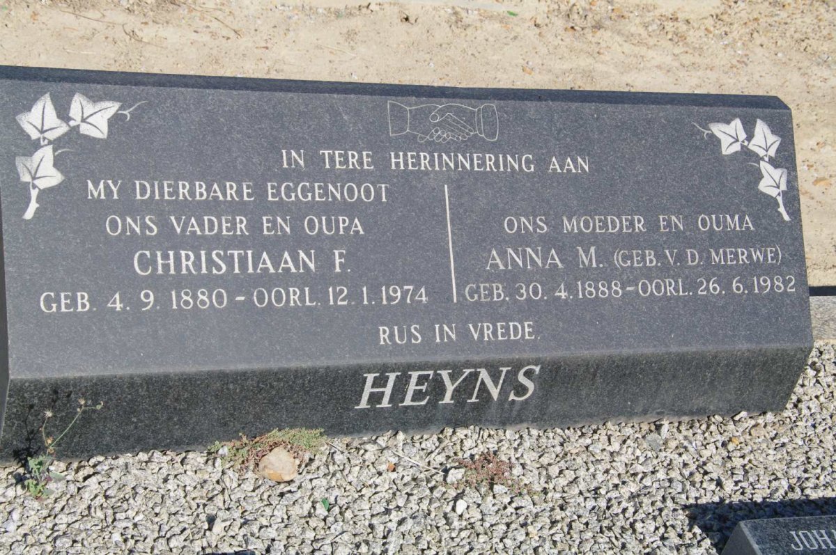 HEYNS Christiaan F. 1880-1974 &amp; Anna M. v.d. MERWE 1888-1982