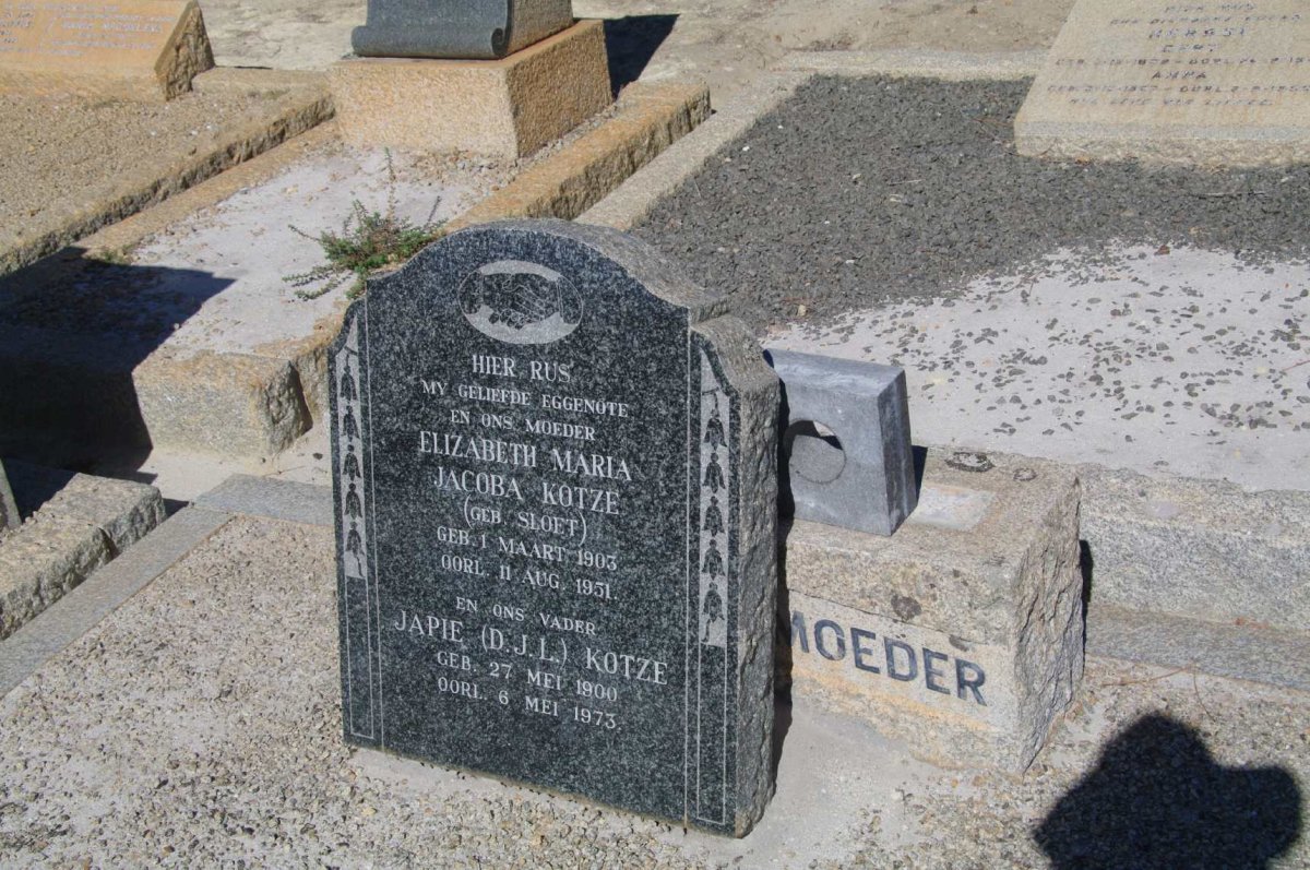 KOTZE D.J.L. 1900-1973 &amp; Elizabeth Maria Jacoba SLOET 1903-1951