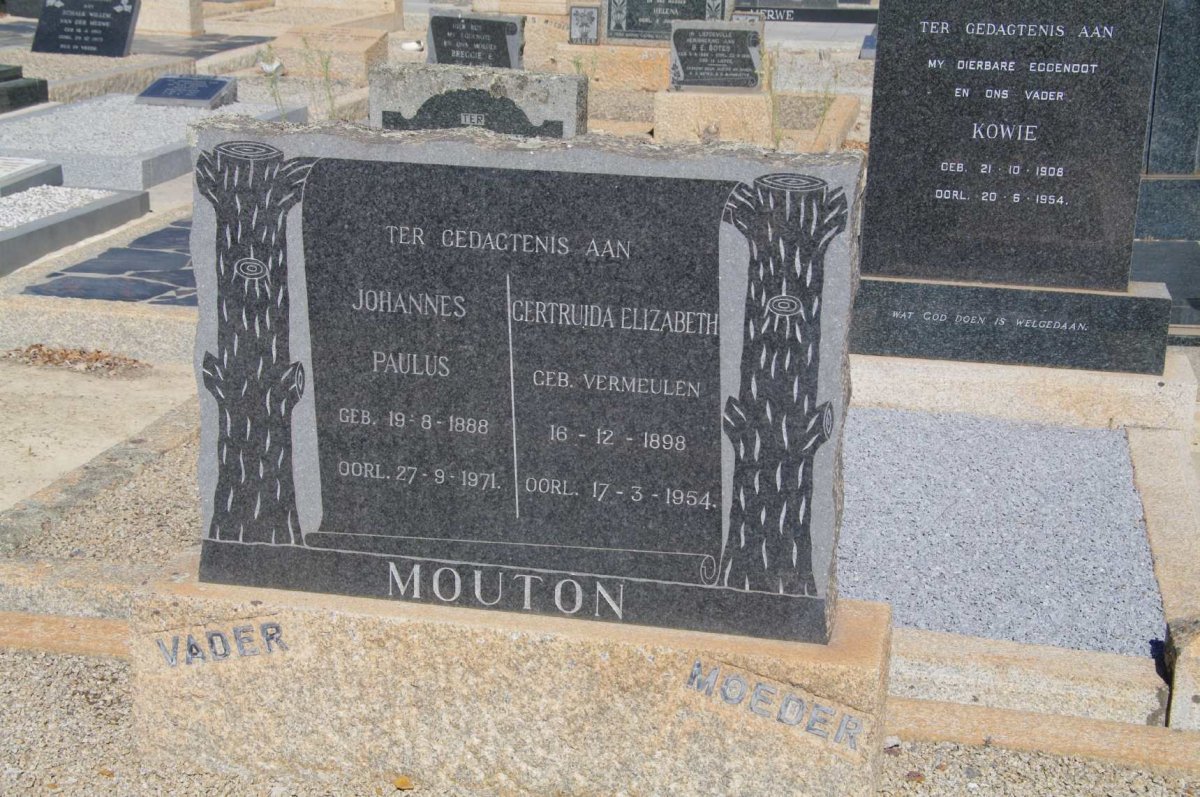 MOUTON Johannes Paulus 1888-1971 &amp; Gertruida Elizabeth 1898-1954
