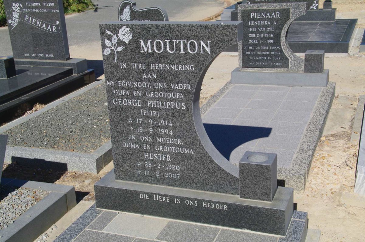MOUTON George Philippus 1914-1994 &amp; Hester 1920-2007
