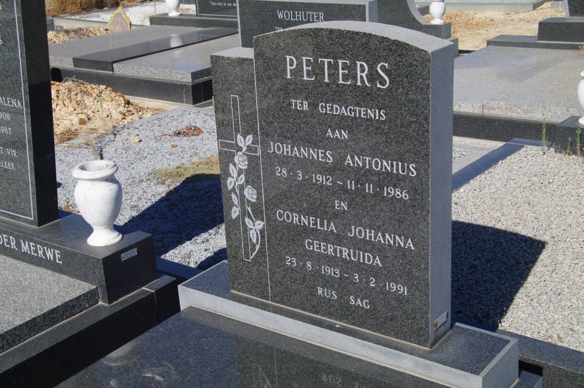 PETERS Johannes Antonius 1912-1986 &amp; Cornelius Johanna Geertruida 1913-1991
