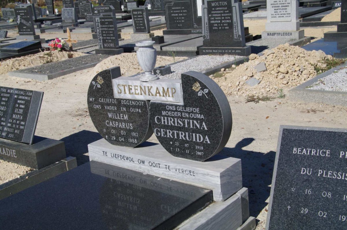 STEENKAMP Willem Casparus 1912-1988  &amp; Christina Gertruida 1918-2007