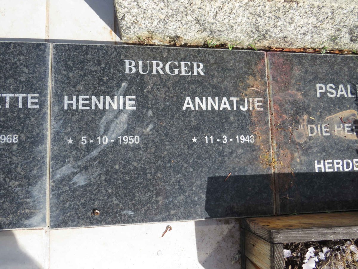 BURGER Hennie 1950- & Annatjie 1948-