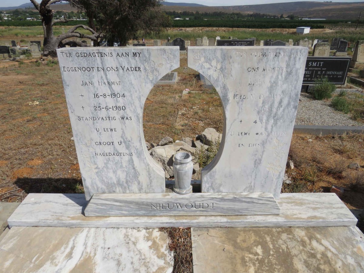 NIEUWOUDT Jan Harmse 1904-1980 & Alida A.J. v.d. MERWE 1907-1992_1