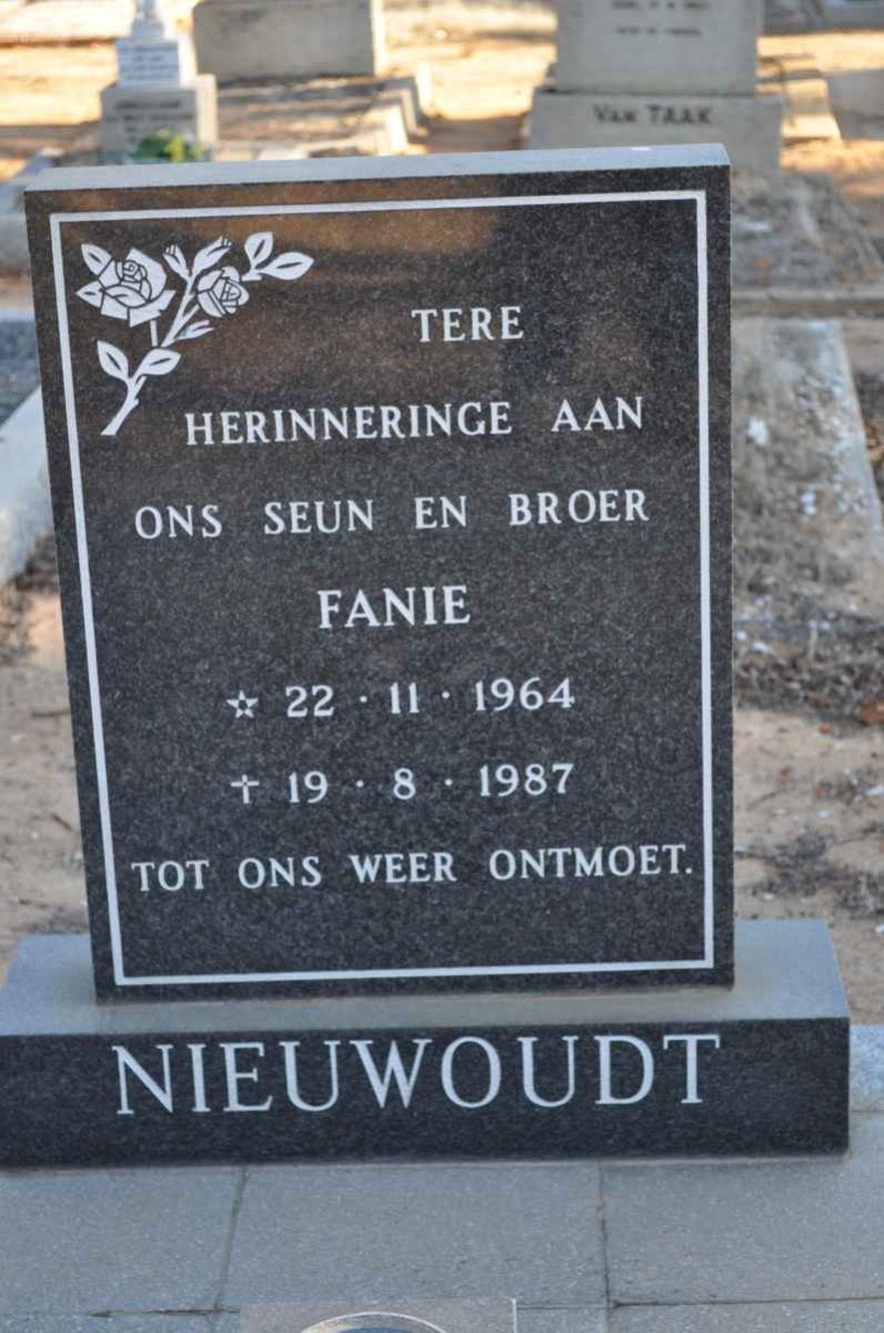 NIEUWOUDT Fanie 1964-1987