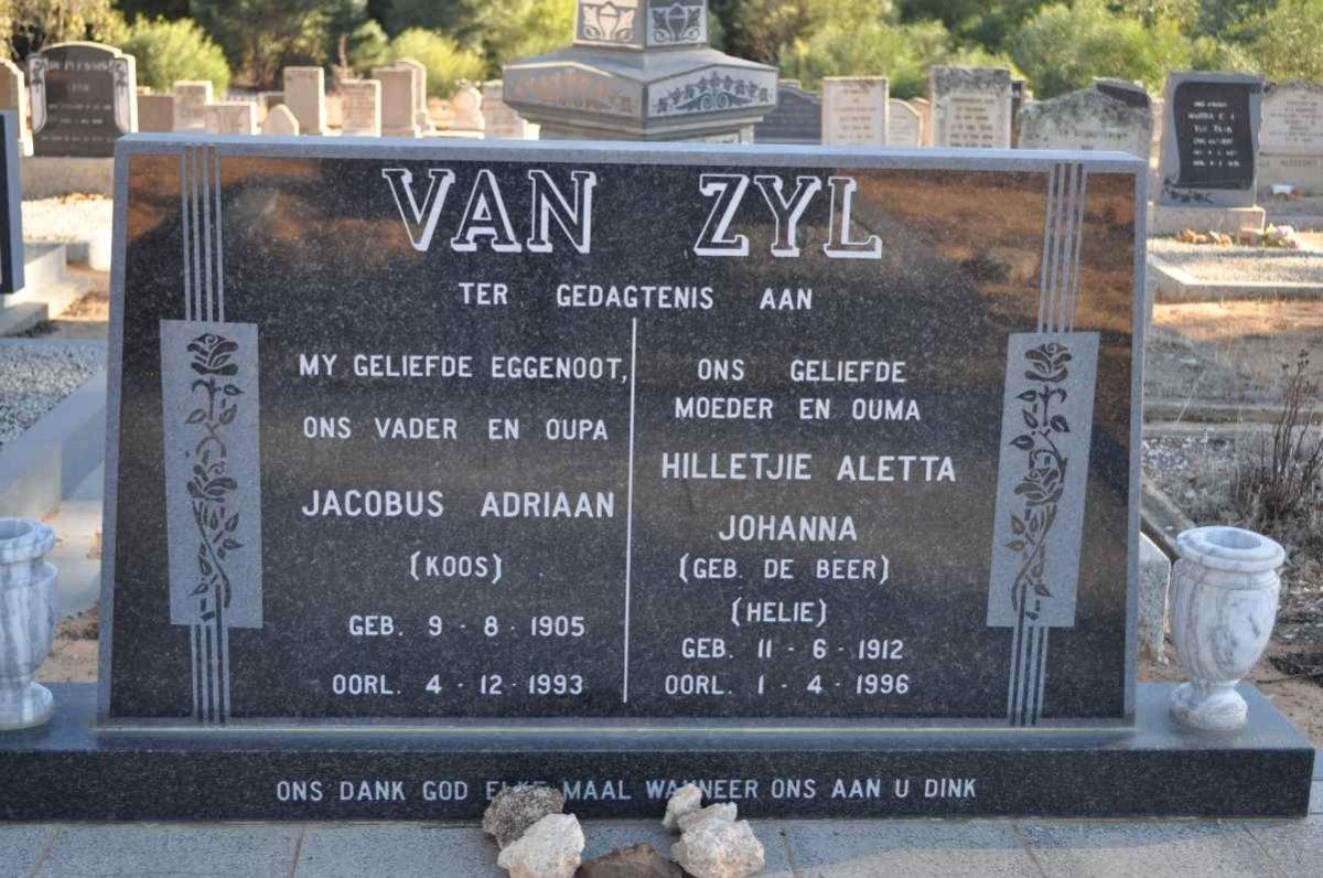 ZYL Jacobus Adriaan, van 1905-1993 &amp; Hilletjie Aletta Johanna DE BEER 1912-1996
