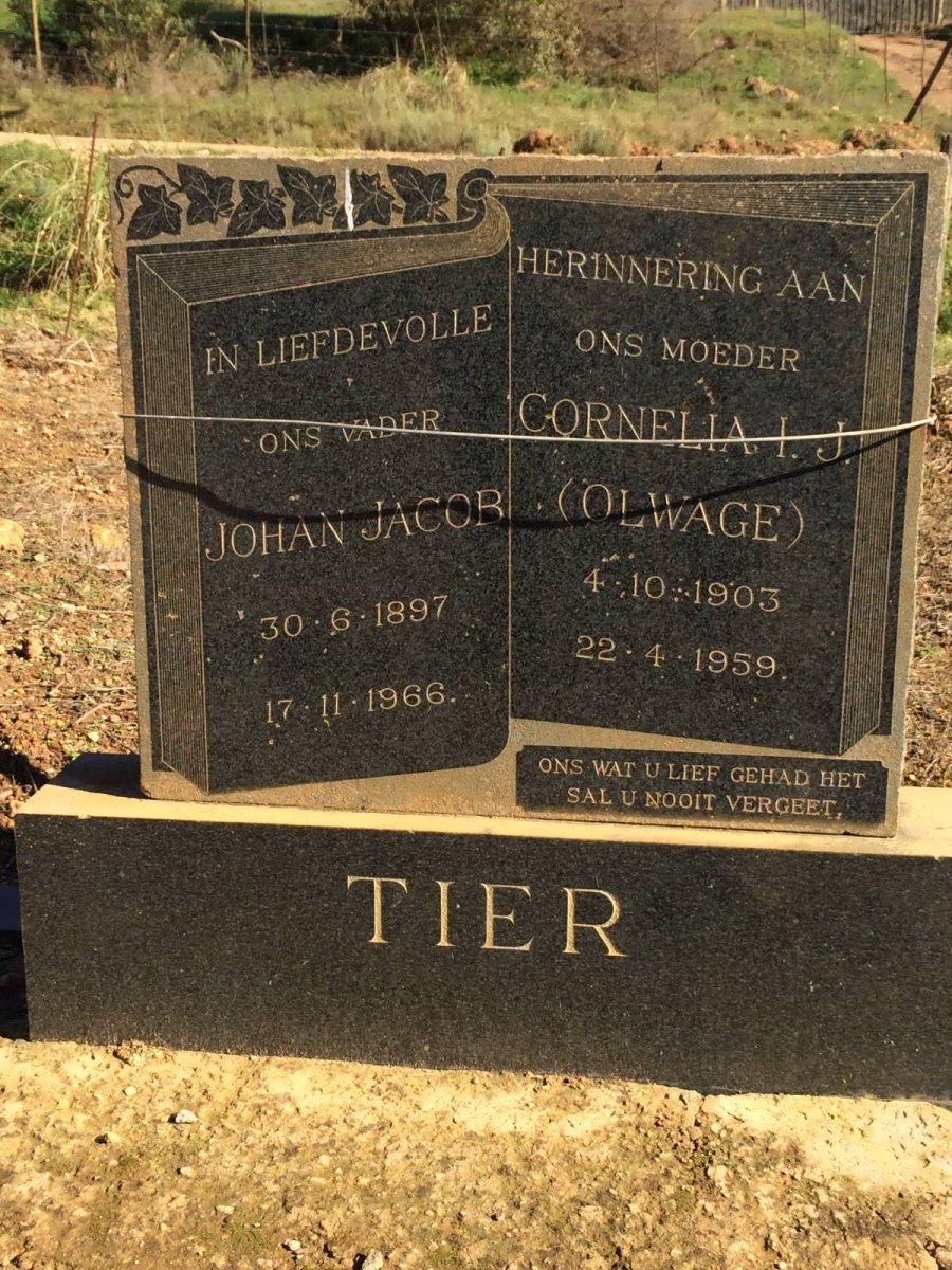 TIER Johan Jacob 1897-1966 &amp; Cornelia I.J. OLWAGE 1903-1959
