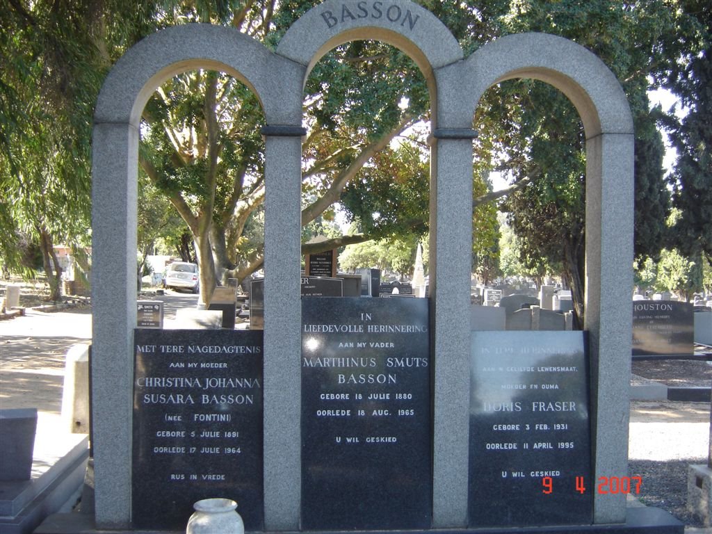 BASSON Marthinus Smuts 1880-1965 &amp; Christina Johanna Susara FONTINI 1891-1964 :: FRASER Doris 1931-1995