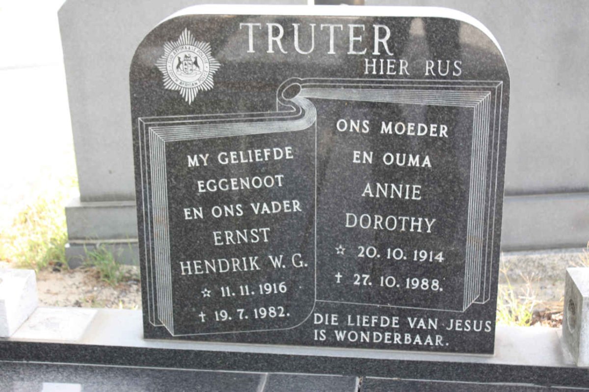 TRUTER Ernst Hendrik W.G. 1916-1982 &amp; Annie Dorothy 1914-1988