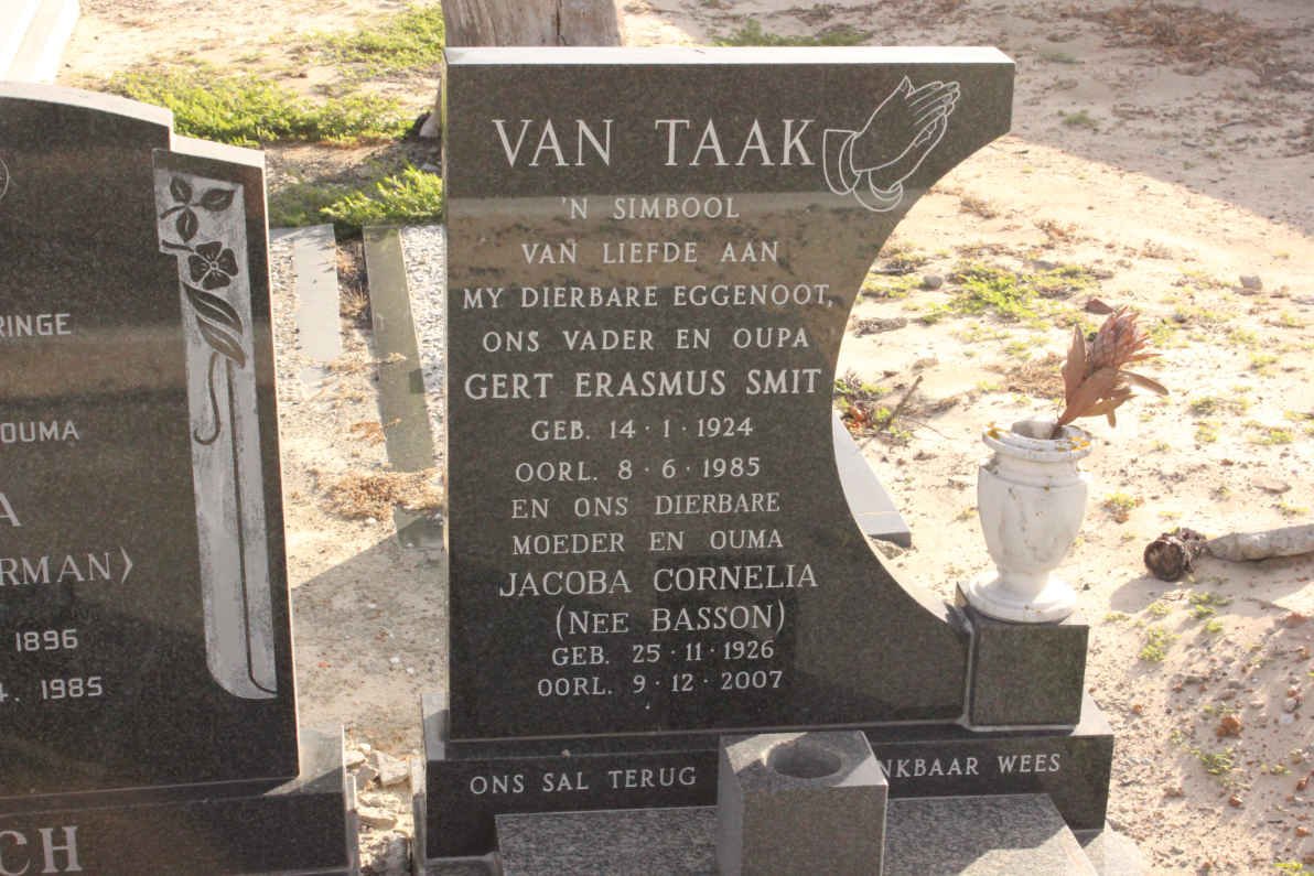 TAAK Gert Erasmus Smit, van 1924-1985 &amp; Jacoba Cornelia BASSON 1926-2007