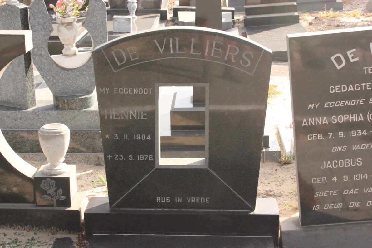 VILLIERS Hennie, de 1904-1976