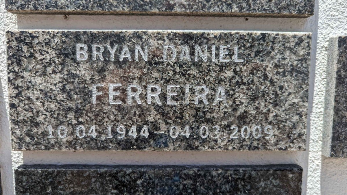 FERREIRA Bryan Daniel 1944-2009