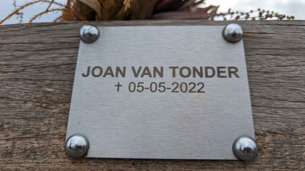 TONDER Joan, van -2022