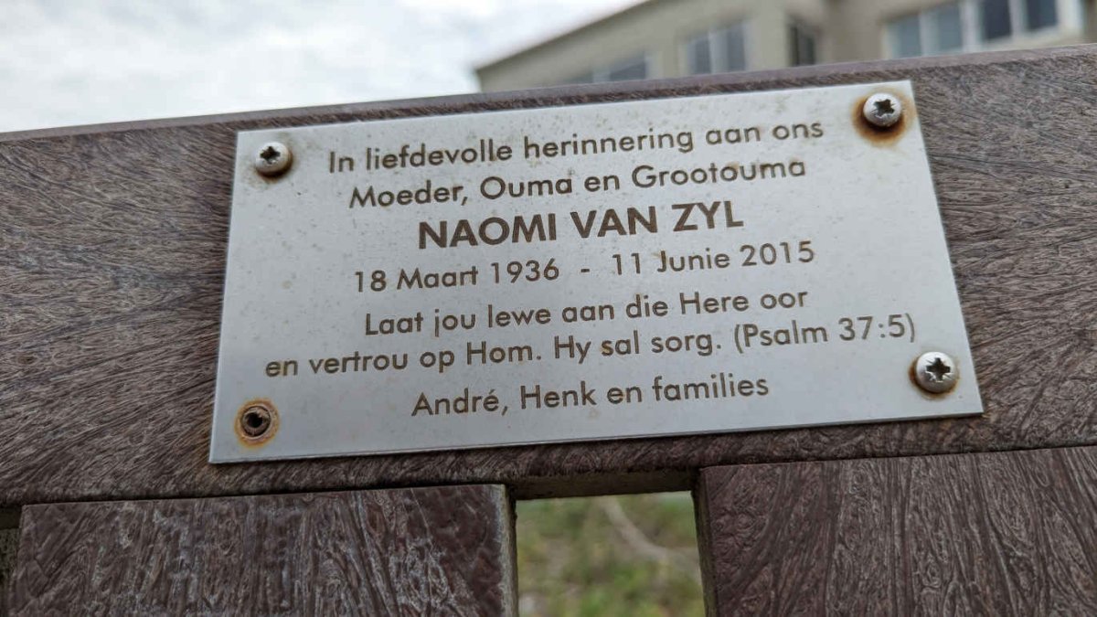 ZYL Naomi, van 1936-2015
