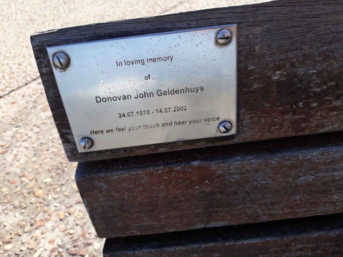 GELDENHUYS Donovan John 1970-2002