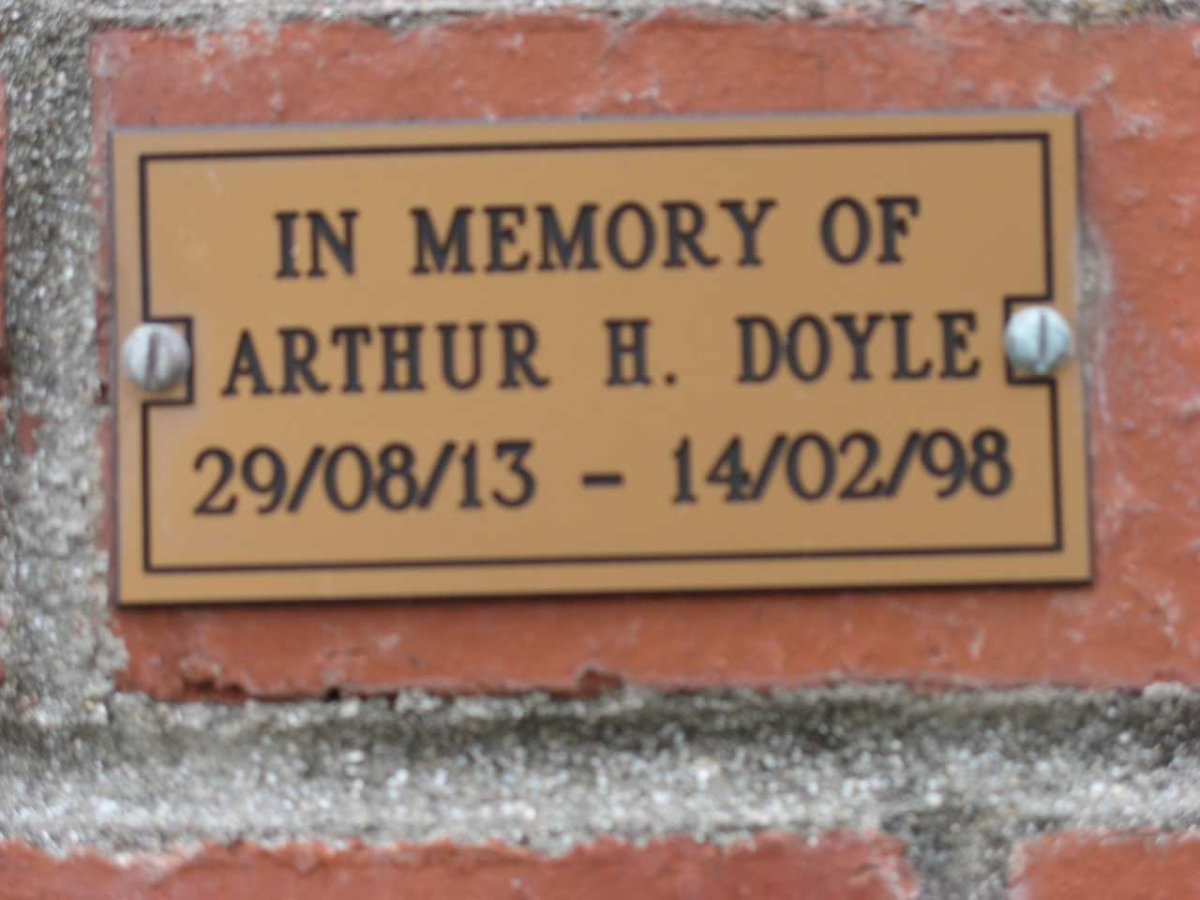 DOYLE Arthur H. 1913-1998