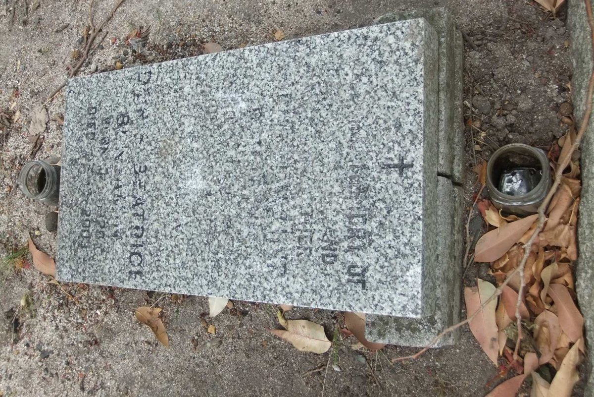 BENJAMIN ? :: BENJAMIN Doris Beatrice 1925-2003