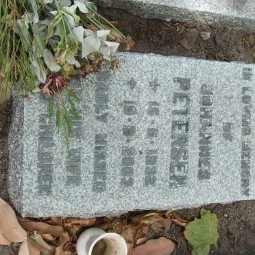 PETERSEN Johannes 1932-2003