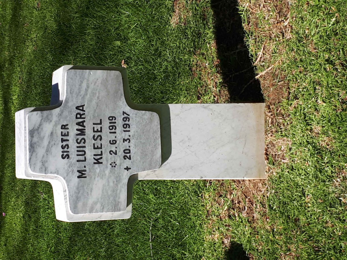 KLESEL M. Luismara 1919-1997