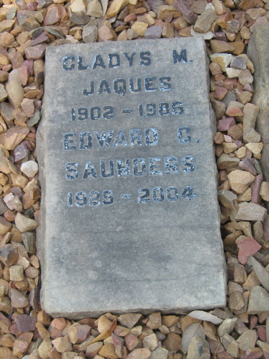 JAQUES Gladys M. 1902-1986 :: SAUNDERS Edward G. 1925-2004