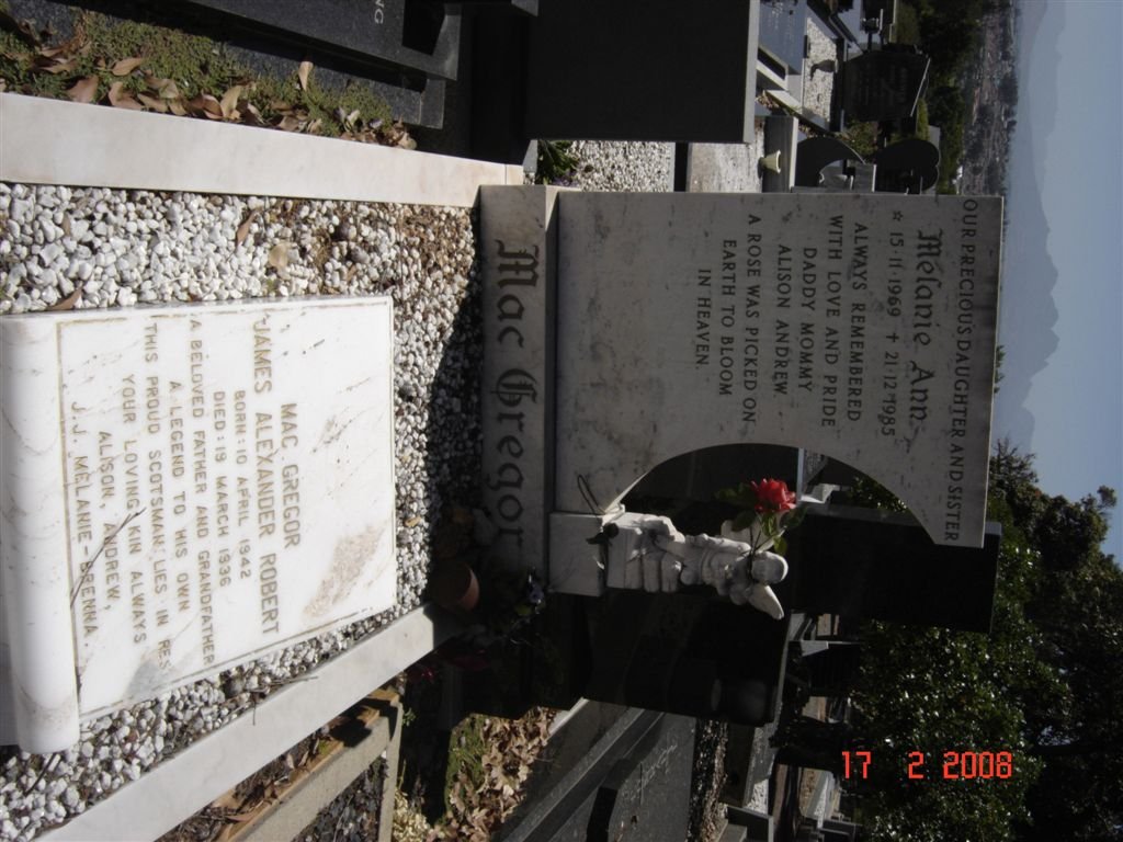 MacGREGOR James Alexander Robert 1942-1936 :: MacGREGOR Melanie Ann  1969-1985