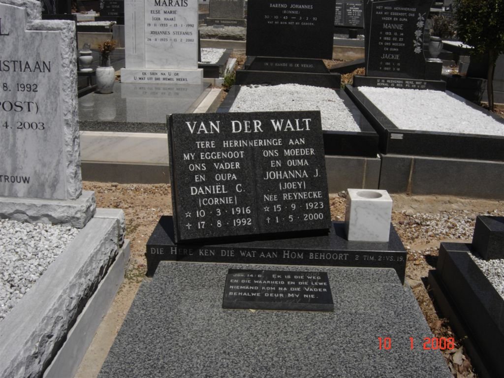 WALT Daniel C., van der 1916-1992 &amp; Johanna J. REYNECKE 1923-2000