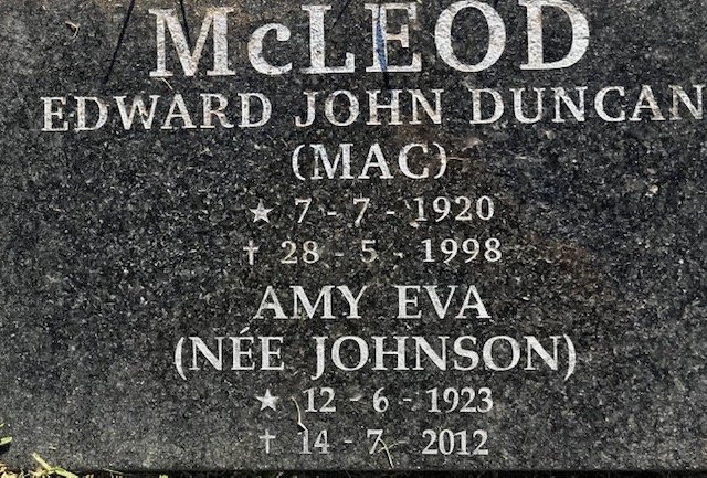 McLEOD Edward John Duncan 1920-1998 &amp; Amy Eva JOHNSON 1923-2012