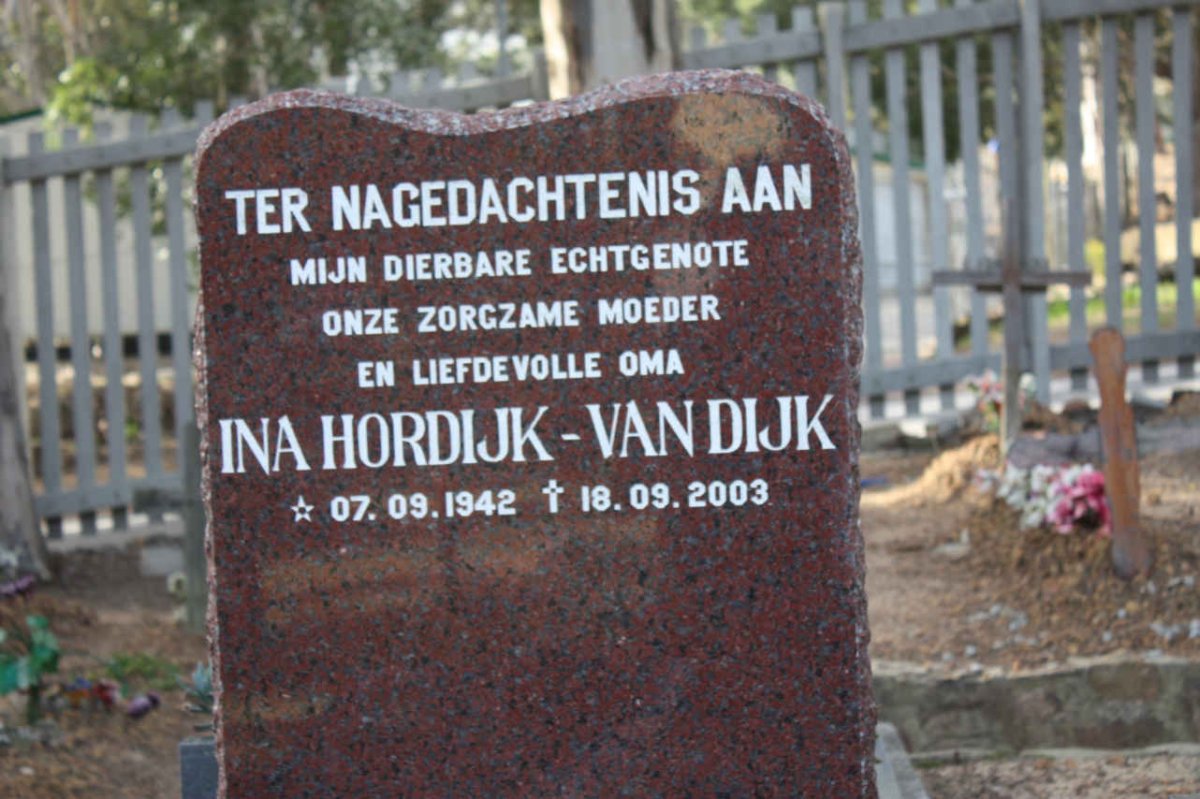 DIJK Ina Hordijk, van 1942-2003