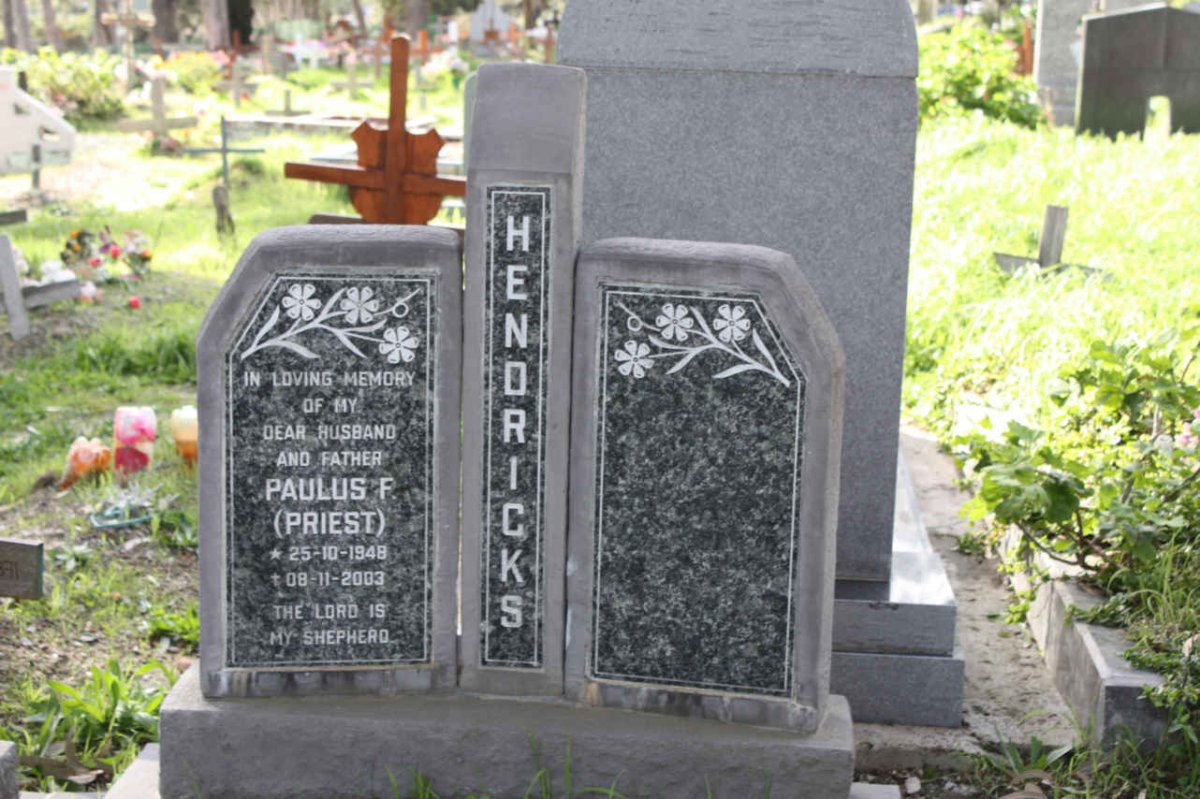 HENDRICKS Paulus F. 1948-2003