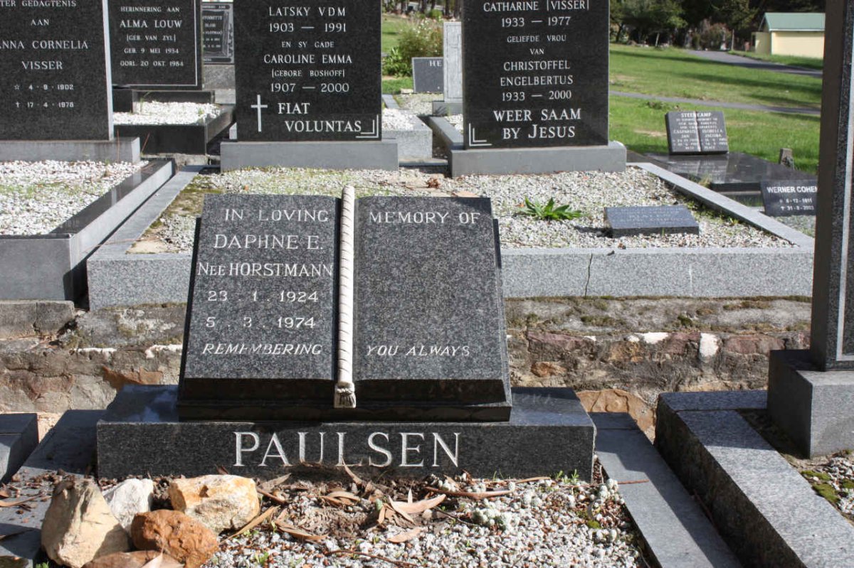 PAULSEN Daphne E. nee HORSTMANN 1924-1974