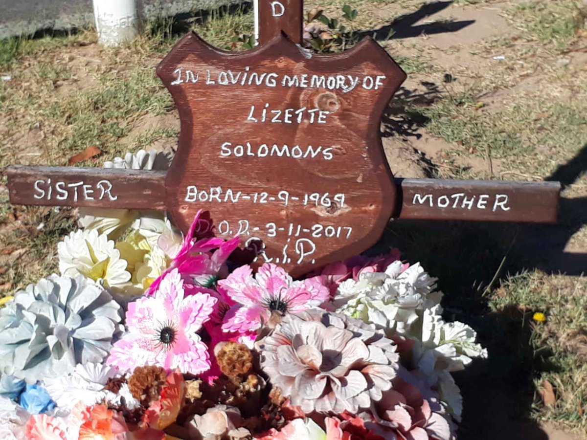 SOLOMONS Lizette 1969-2017