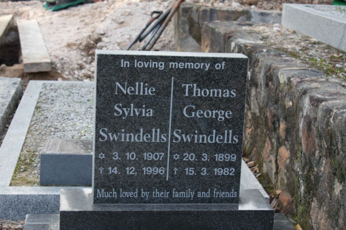 SWINDELLS Thomas George 1899-1982 &amp; Nellie Sylvia 1907-1996